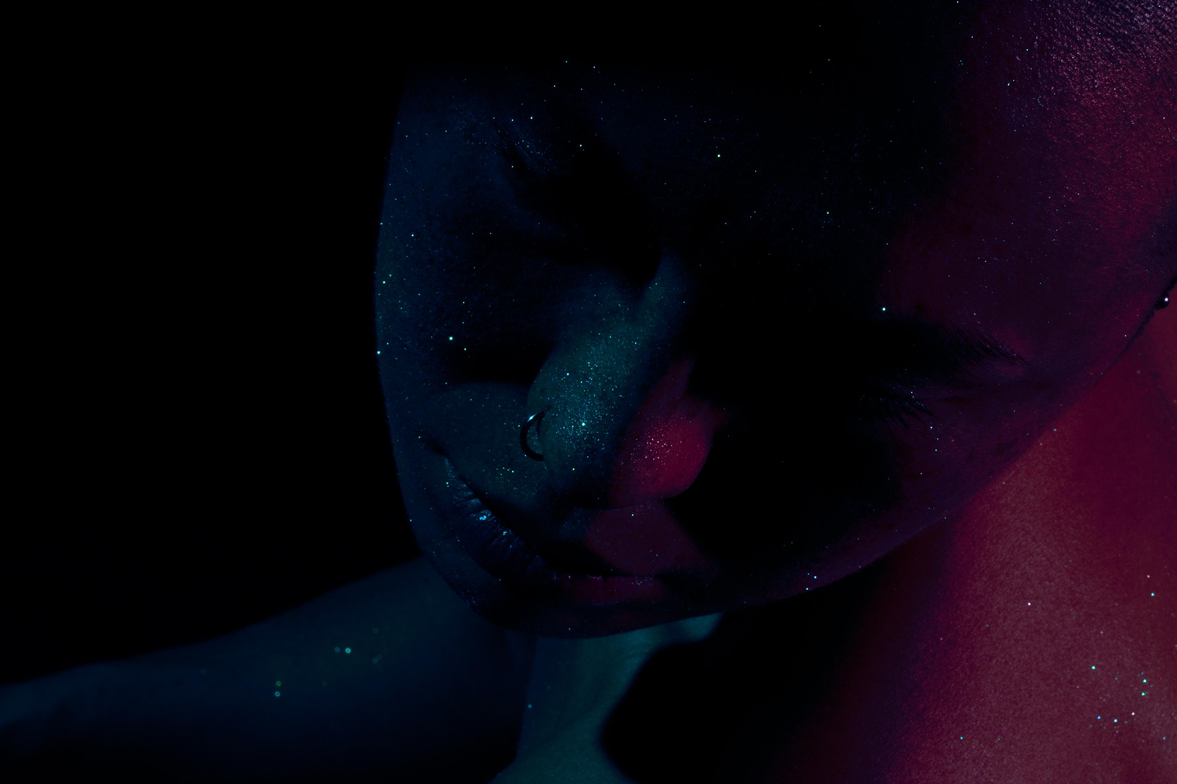 A performance still from formaldehyde