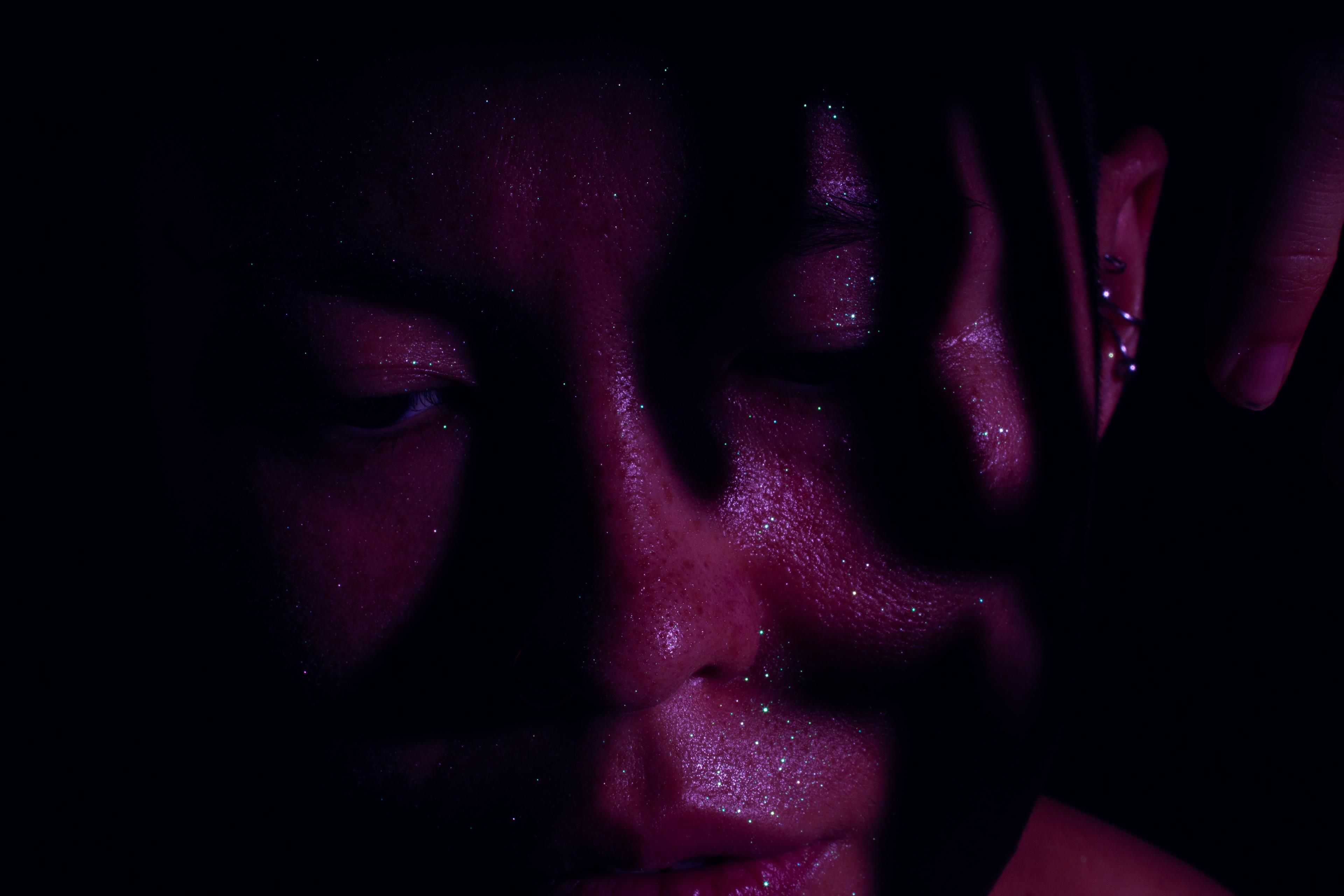 A performance still from formaldehyde